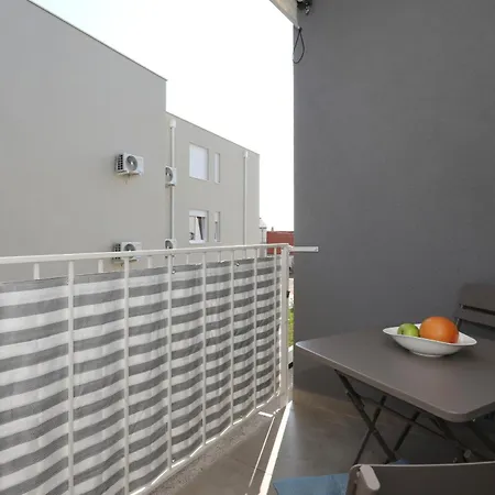 Charming Sparcle In Dalmatia Apartamento *