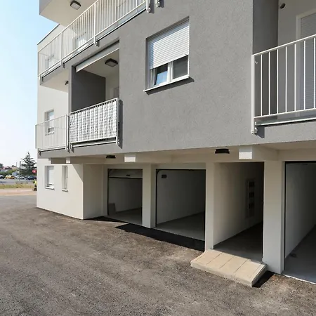 Charming Sparcle In Dalmatia Zadar