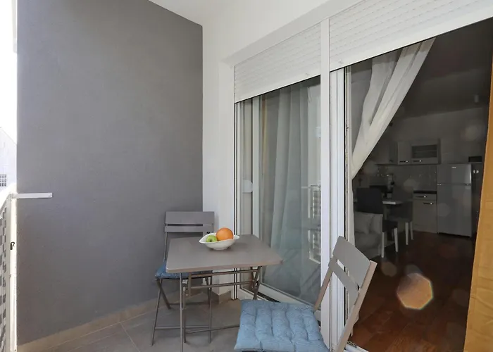 Charming Sparcle In Dalmatia Apartman